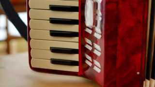 アコーディオン